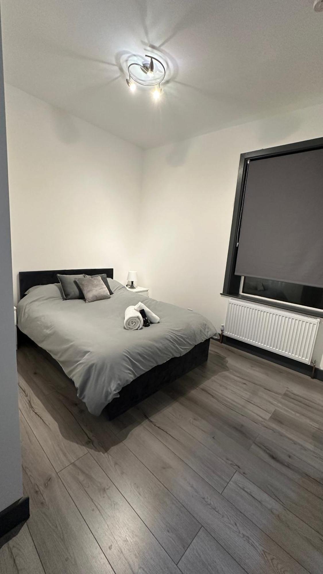 Modern 2 Bed Near Turf Moor Football Stadium, Parks, Canal And Lake Burnley Eksteriør billede