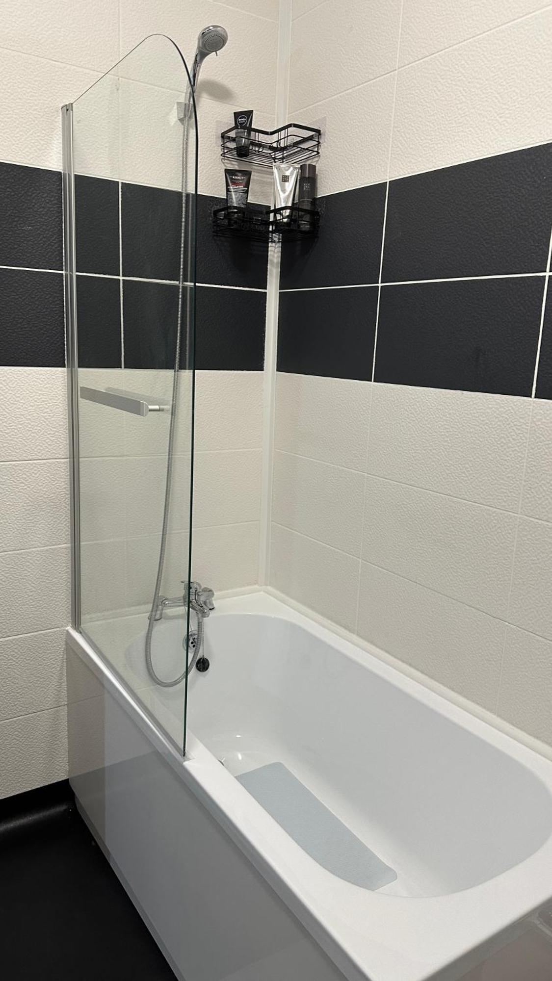 Modern 2 Bed Near Turf Moor Football Stadium, Parks, Canal And Lake Burnley Eksteriør billede